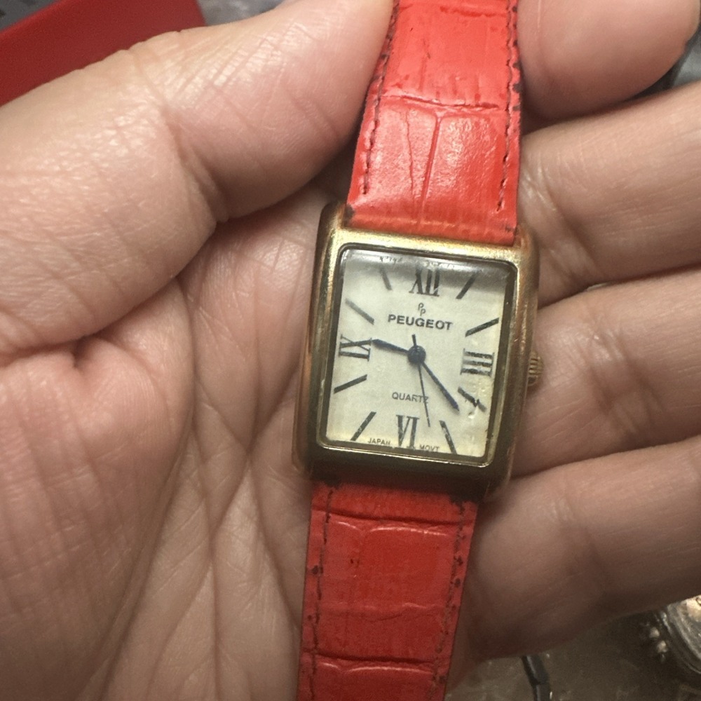 Works Peugeot 3036 Women's Tank Watch Red Croc‎ Leather Strap Roman Quartz 27mm